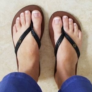 Size 8 Black Braided Flip Flops